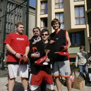 Trio Basket 2007