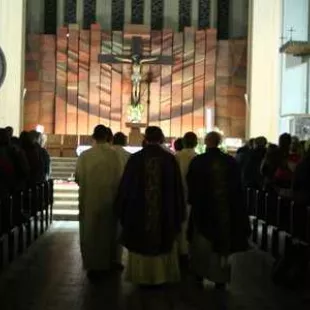 "Coraz bliżej"
Akademickie Rekolekcje Adwentowe