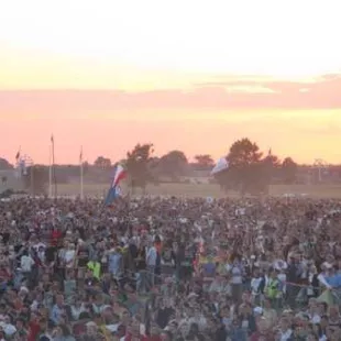 Lednica 2008 - "Nazwałem was przyjaciółmi"