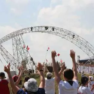 "JP II - liczy się świętość!" - LEDNICA 2011