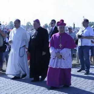 "JP II - liczy się świętość!" - LEDNICA 2011