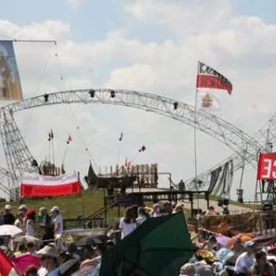 "JP II - liczy się świętość!" - LEDNICA 2011