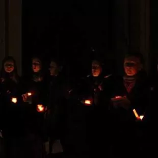 Akademicka Droga Krzyżowa w kościele