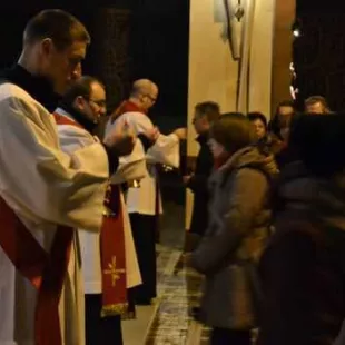 Akademicka Droga Krzyżowa w kościele 