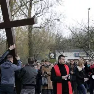 Droga Krzyżowa na miasteczku akademickim