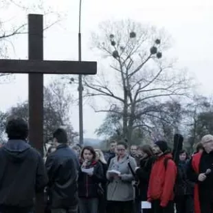 Droga Krzyżowa na miasteczku akademickim