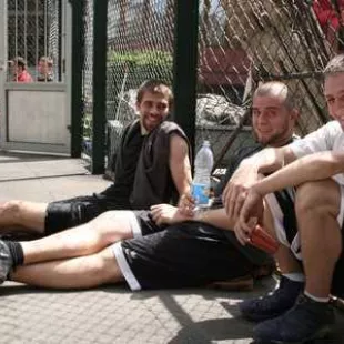 Trio Basket 2006