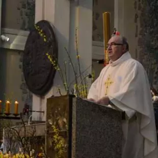 Uroczysta Eucharystia z poświęceniem sztandaru "Węzła"