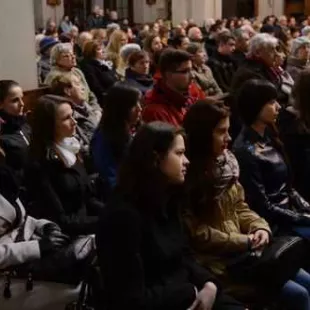 Uroczysta Eucharystia z poświęceniem sztandaru "Węzła"