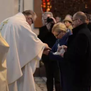 Uroczysta Eucharystia z poświęceniem sztandaru "Węzła"