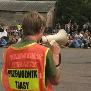 Za około dziesięć minut... "około" robi wielką różnicę...